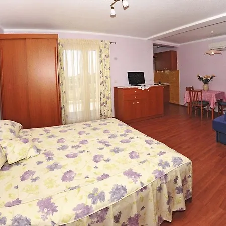 Myrta Apartment