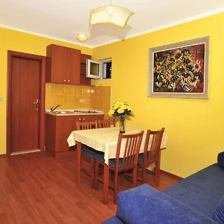Apartment Myrta *